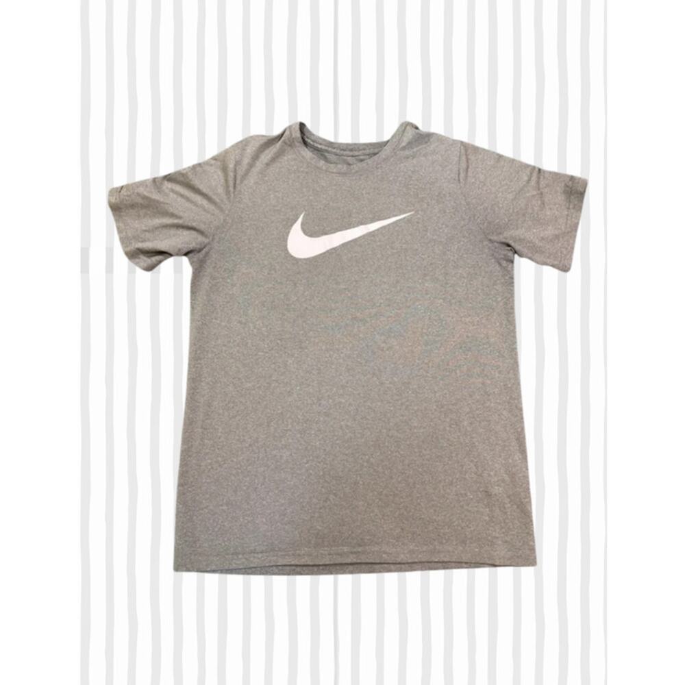 Nike Boys Dry-Fit Grey T-Shirt Size US UK (XL) - Picture 1 of 9